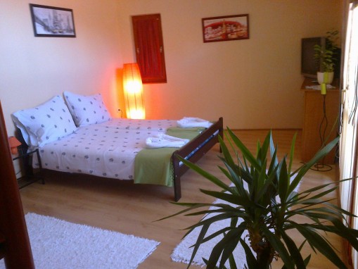   - Hellasz Apartman Gyula